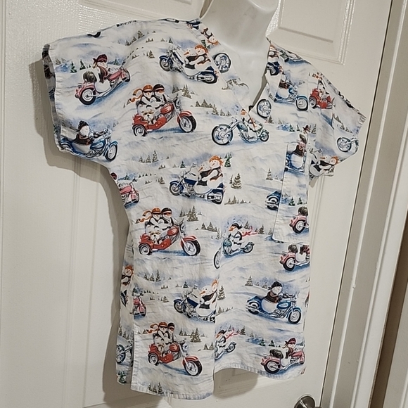S.C.R.U.B.S. Women's Scrub Top Winter Holiday Snowman Biker Bikers Print V Neck - Picture 2 of 8